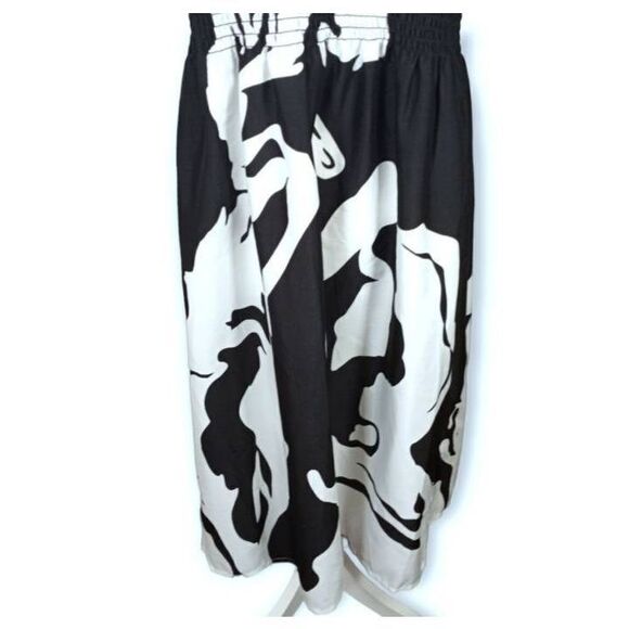 GYPSY BLU BLACK & WHITE WOMEN DRAWSTRING ELASTIC SHORT TUBE DRESS SZ.M EUC. - Picture 7 of 11